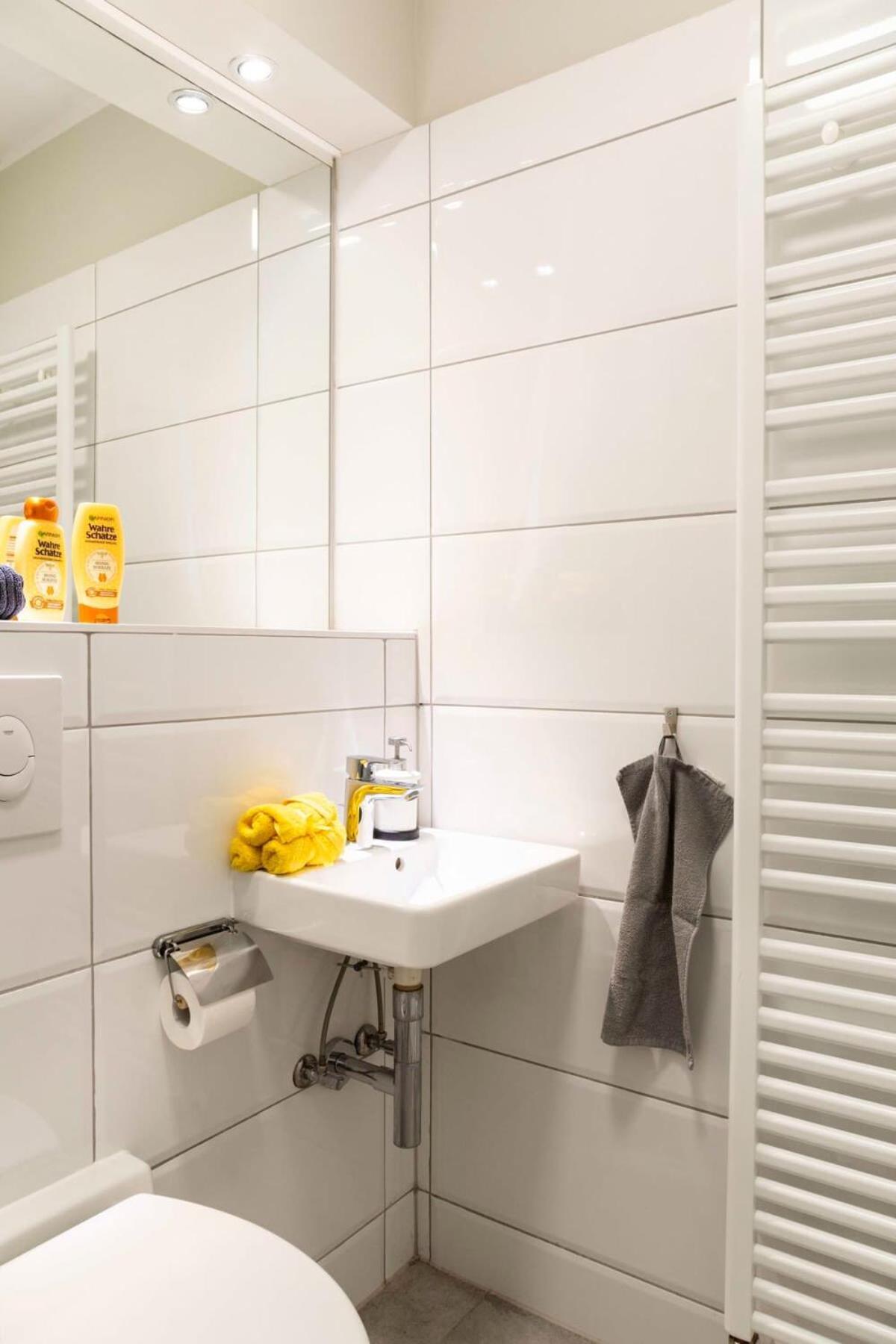 Apartament Spacious Two Br Ac Selfcheckin Berlin